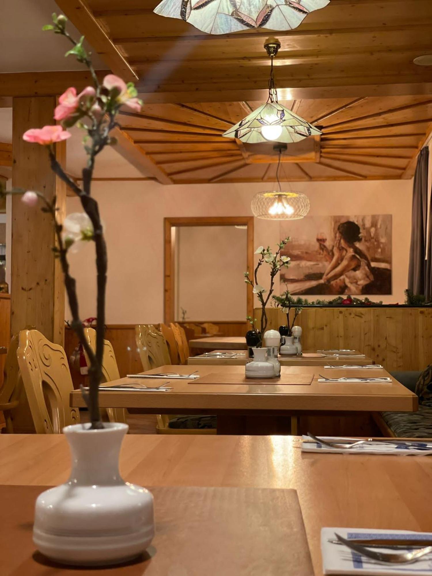 Gasthaus Hecht Orsingen-Nenzingen エクステリア 写真